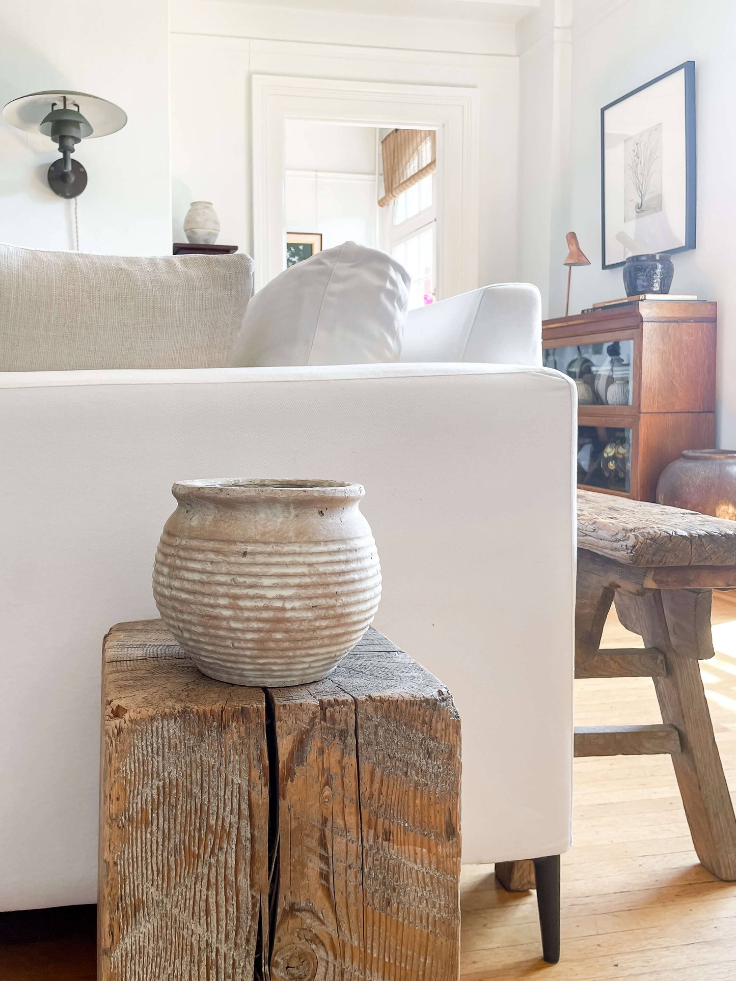 Pot en terre cuite de style vintage rustique Lazio avec aspect vieilli