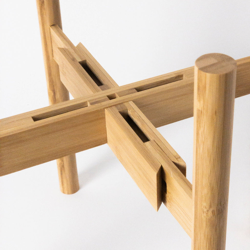 Adjustable bamboo plant stand