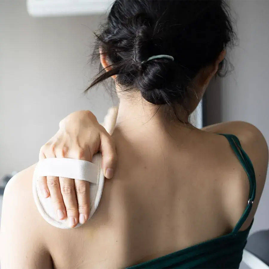 Loofah shower cushion