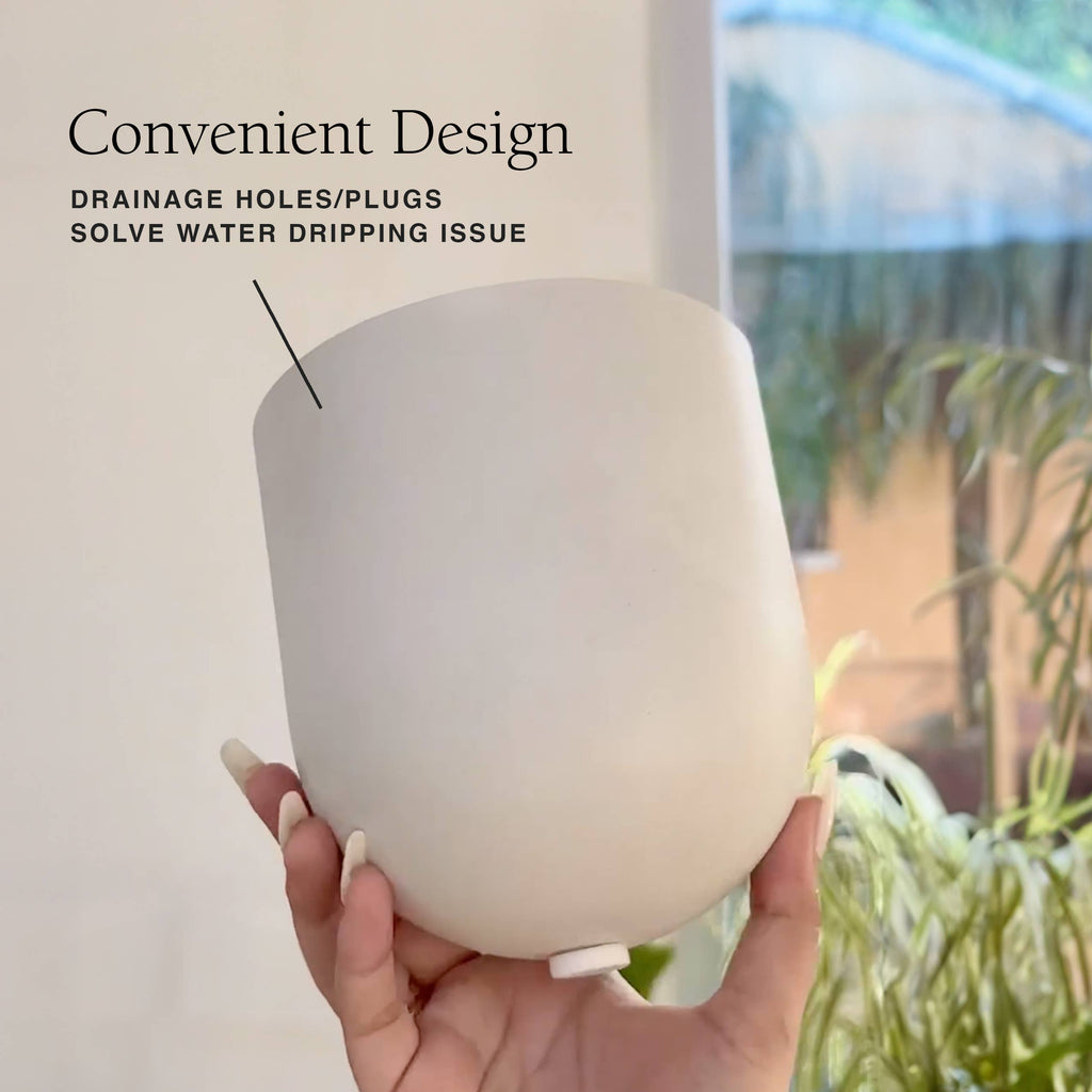 Wall-mounted planter made from recycled plastic