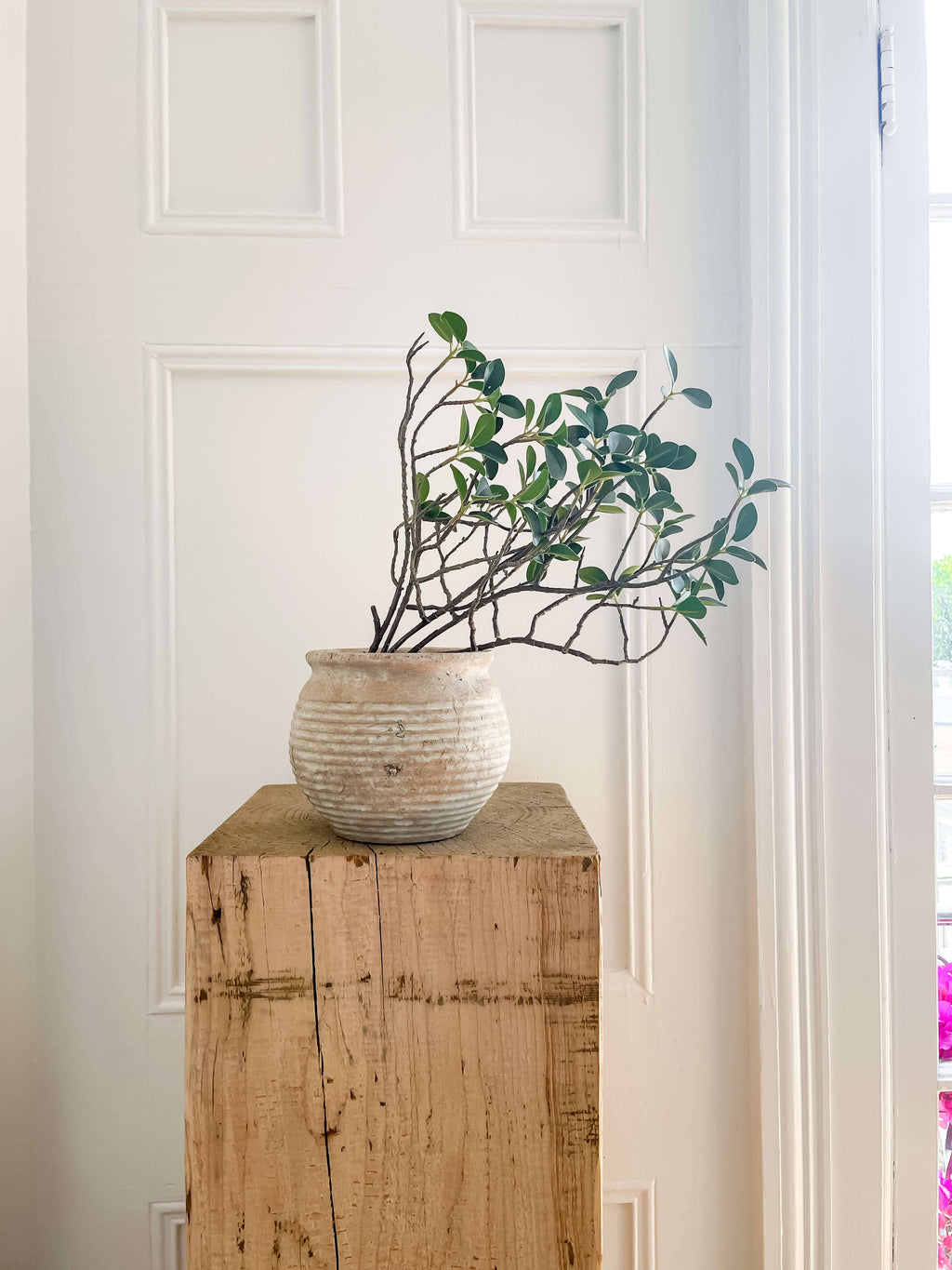 Pot en terre cuite de style vintage rustique Lazio avec aspect vieilli