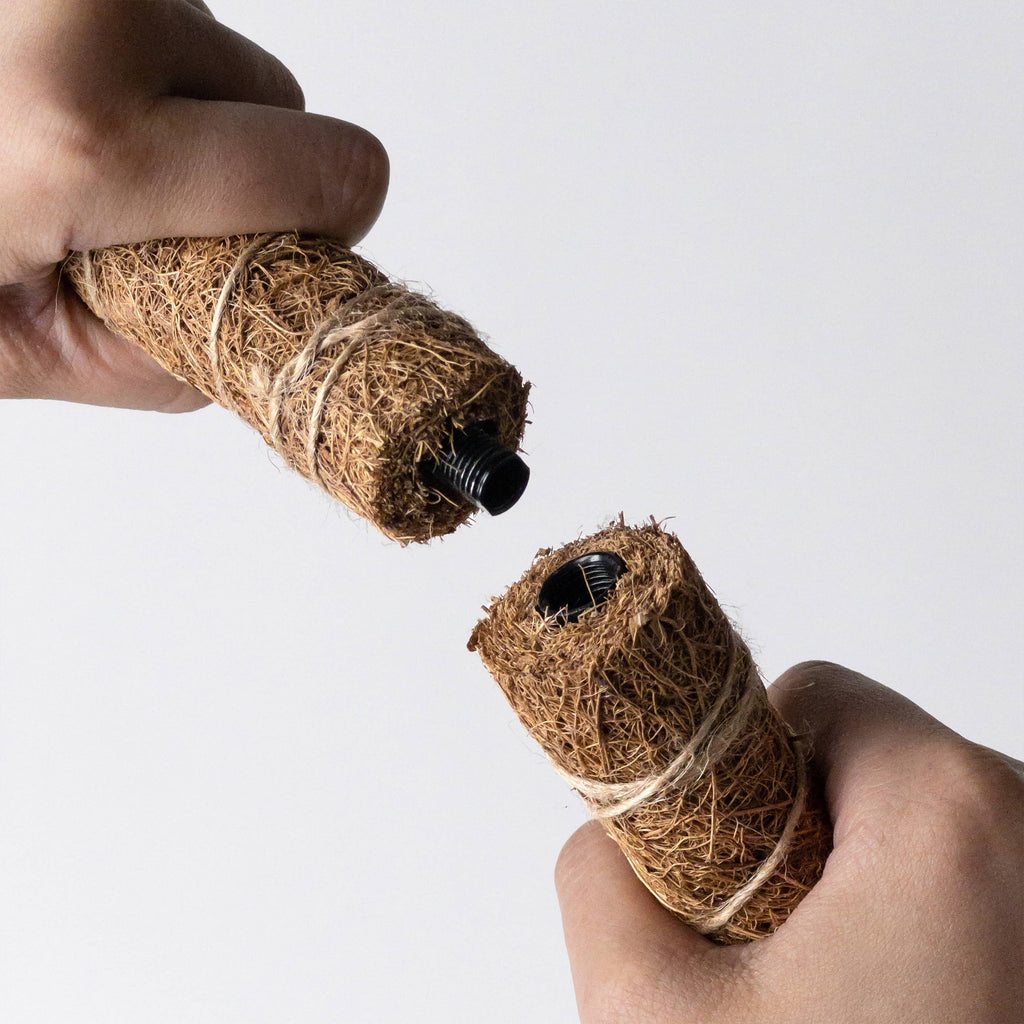 Folding coconut fiber pole (stackable)